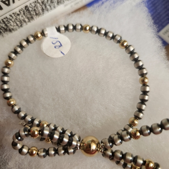 Elegant Silver and Gold Beaded Bracelet - Picture 1 of 3